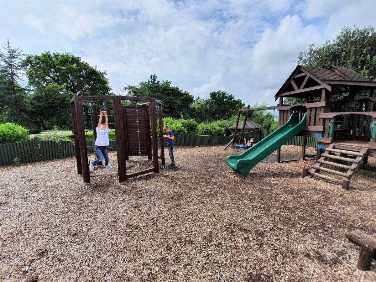 Llanrhidian Holiday Park Llanmorlais Экстерьер фото