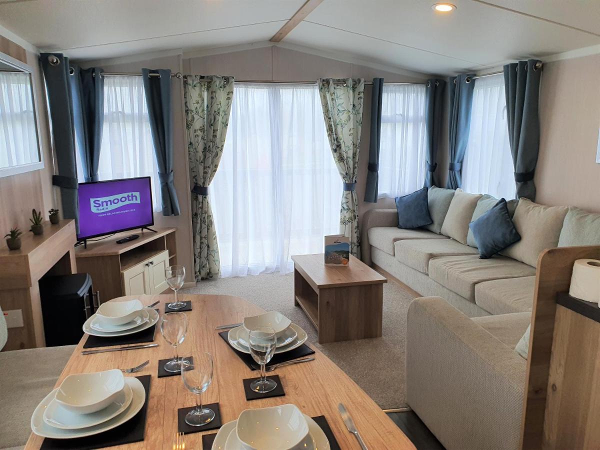 Llanrhidian Holiday Park Llanmorlais Экстерьер фото