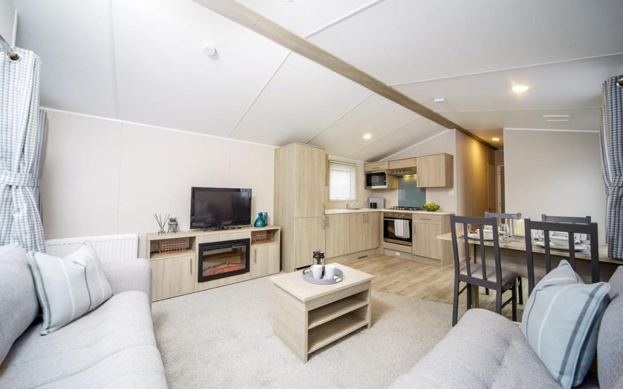Llanrhidian Holiday Park Llanmorlais Экстерьер фото