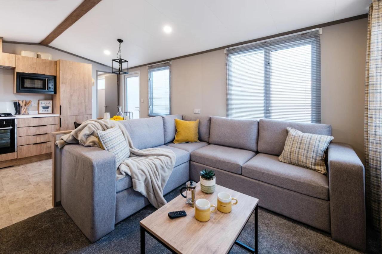 Llanrhidian Holiday Park Llanmorlais Экстерьер фото