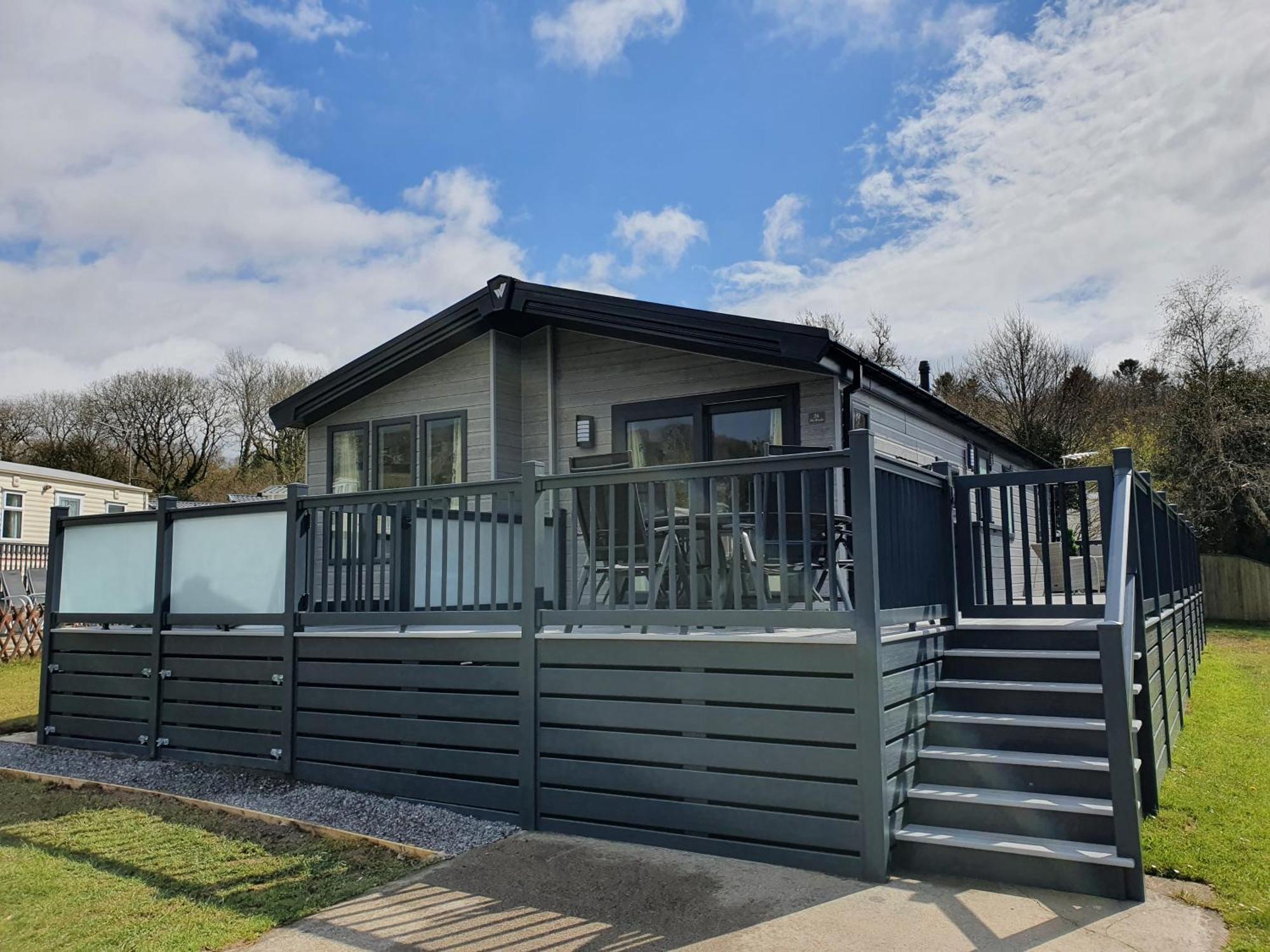 Llanrhidian Holiday Park Llanmorlais Экстерьер фото